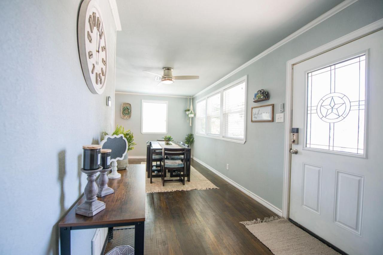 Walk To The Silos! 3 Bed 1960'S Bungalow Near Baylor Waco Exterior photo